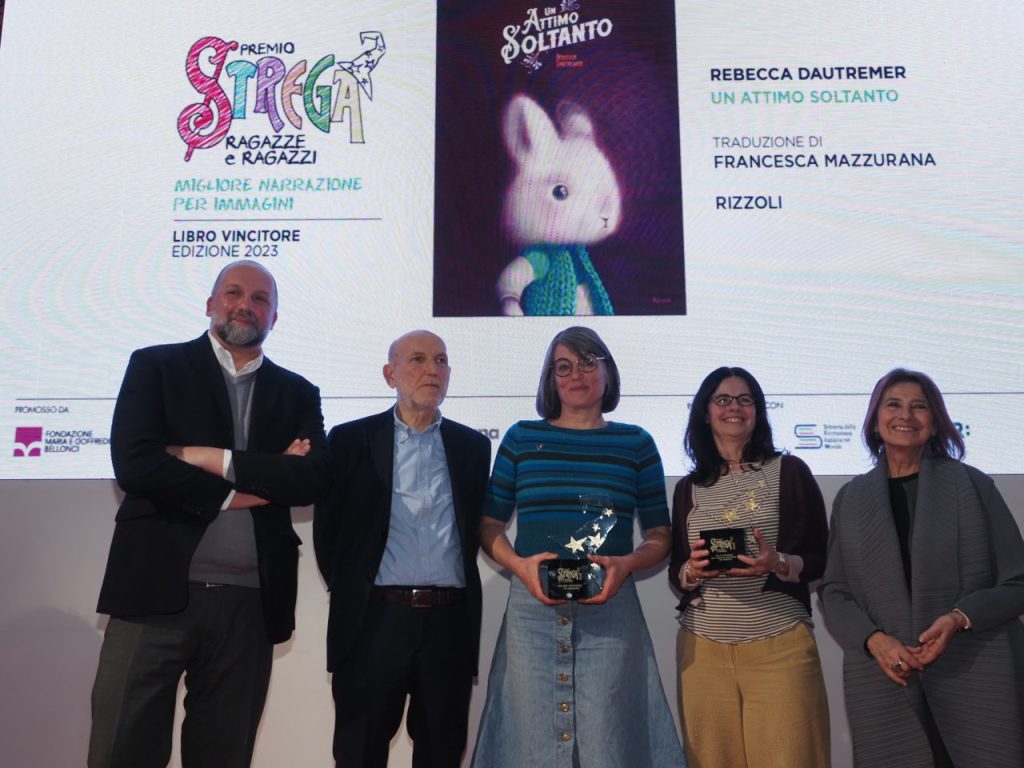 immagine per Rebecca Dautremer è la vincitrice del premio per la migliore narrazione per immagini