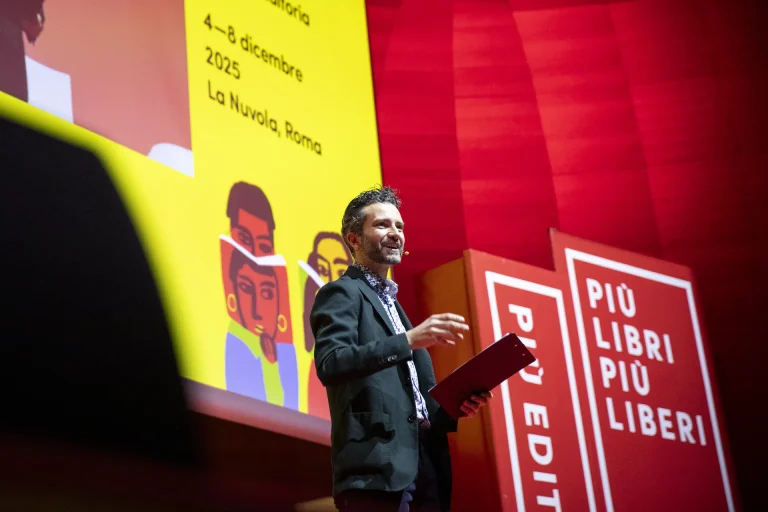 Immagine per la finale della X edizione, del Premio Strega Ragazze e Ragazzi. Più Libri Più Liberi, 5/12/2025. Credits MUSA